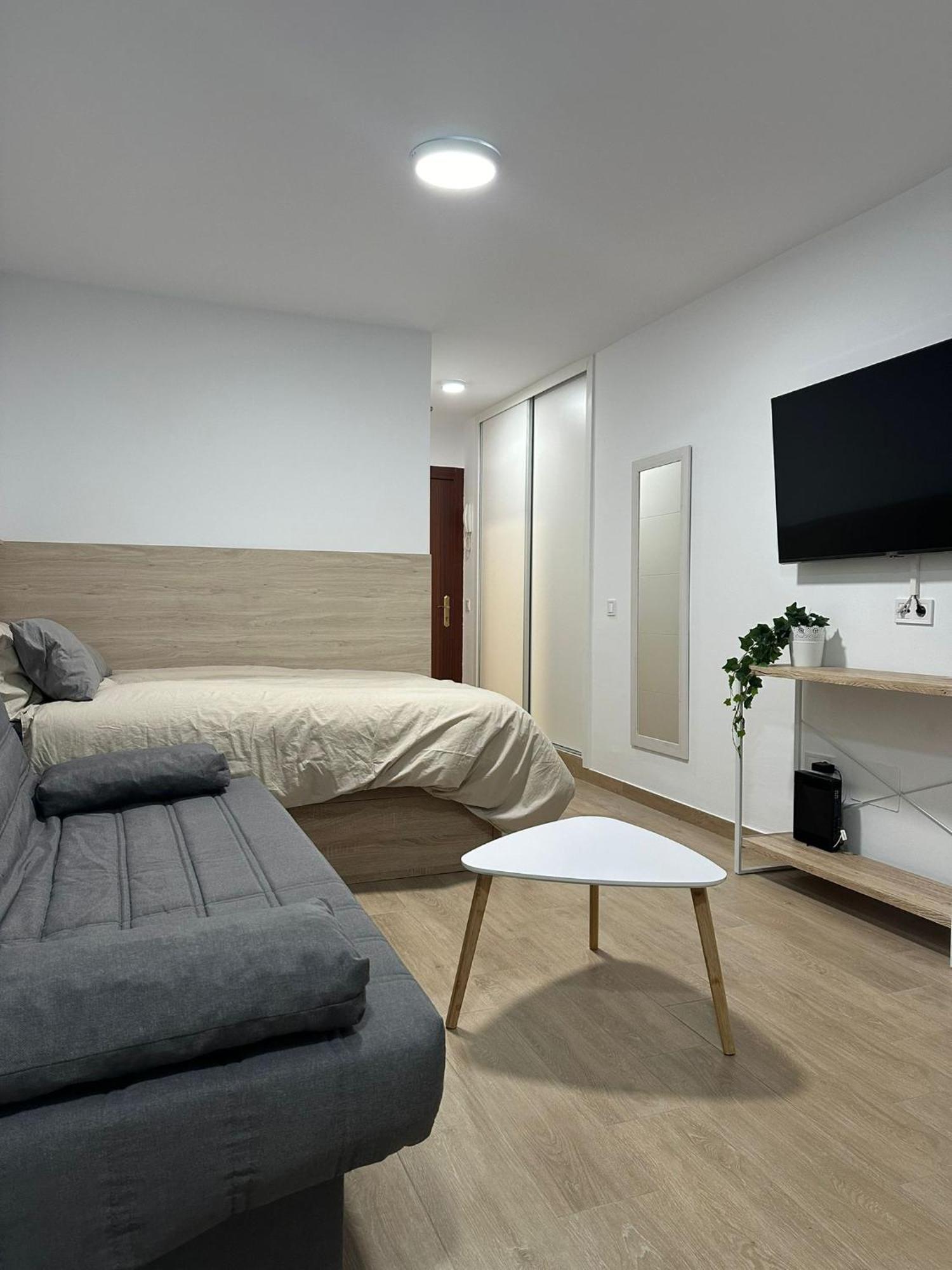 Estudio Ayni Benalmádena Exteriör bild