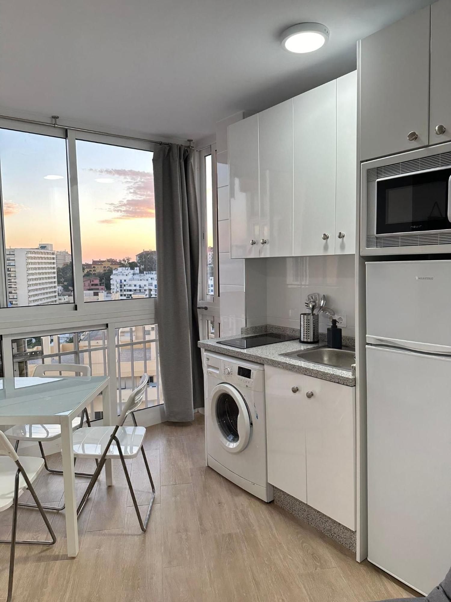 Estudio Ayni Benalmádena Exteriör bild