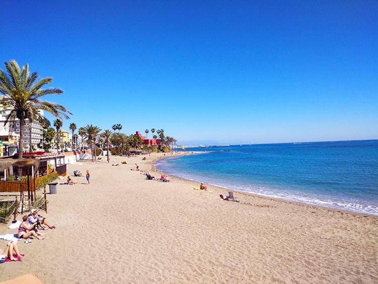 Estudio Ayni Benalmádena Exteriör bild